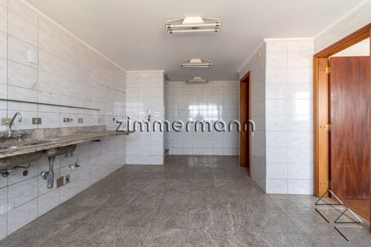 Foto 26 do(a) Apartamento de 6 quartos à venda em Vila Andrade, São Paulo