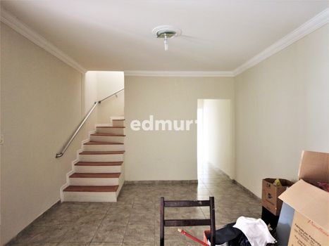 Foto 3 do(a) Casa de 3 quartos para alugar em Silveira, Santo André