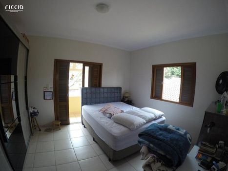 Foto 8 do(a) Casa de 4 quartos à venda em Jardim América, São José dos Campos