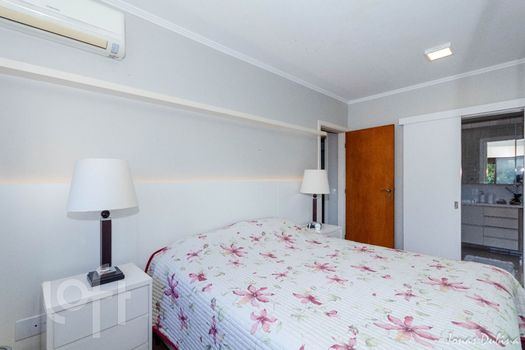 Foto 34 do(a) Apartamento de 3 quartos à venda em Tristeza, Porto Alegre