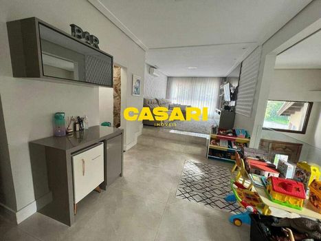 Foto 4 do(a) Casa de 3 quartos à venda em Dos Finco, São Bernardo do Campo