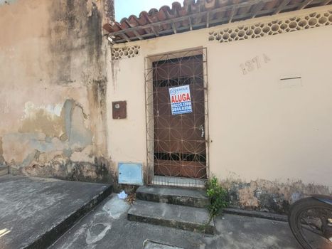 Foto 2 do(a) Casa de 2 quartos à venda em Conjunto Esperança, Fortaleza