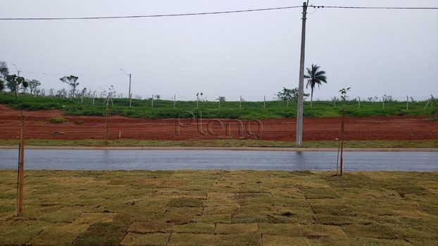 Foto 2 do(a) Casa em Condomínio false à venda em Colinas do Castelo, Jaguariúna