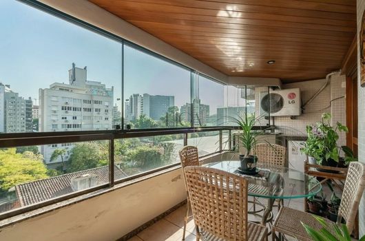 Foto 6 do(a) Apartamento de 3 quartos à venda em Petrópolis, Porto Alegre