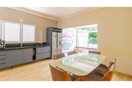 Foto 4 do(a) Casa de 4 quartos à venda em Jardim Paulista, Atibaia