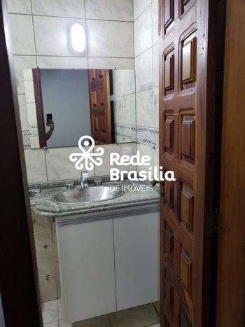 Foto 33 do(a) Casa de 8 quartos à venda em Guará I, Brasília