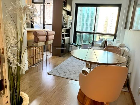 Foto 2 do(a) Flat de 1 quartos à venda em Moema, São Paulo