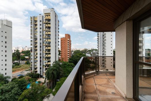 Foto 22 do(a) Cobertura de 3 quartos à venda em Moema, São Paulo