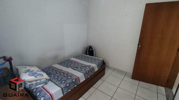 Foto 25 do(a) Casa de 3 quartos à venda em Jardim das Maravilhas, Santo André