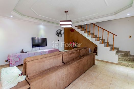 Foto 5 do(a) Casa de 2 quartos à venda em Parque Císper, São Paulo