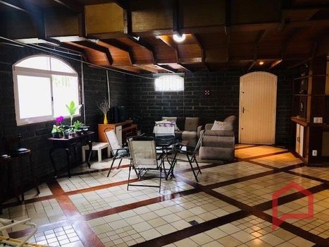 Foto 7 do(a) Casa de 4 quartos à venda em Cristo Rei, São Leopoldo
