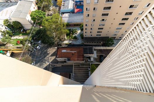 Foto 7 do(a) Flat de 1 quartos à venda em Vila Olímpia, São Paulo