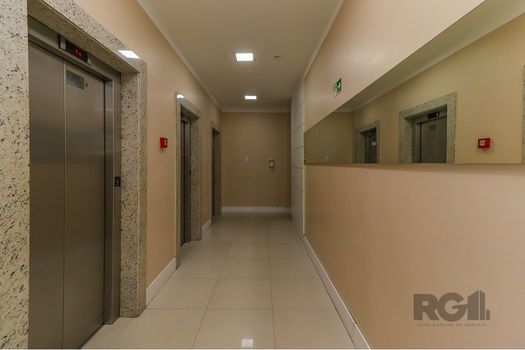 Foto 40 do(a) Apartamento de 3 quartos à venda em Vila Ipiranga, Porto Alegre