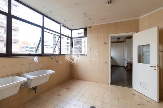 Foto 37 do(a) Apartamento de 3 quartos à venda em Moema, São Paulo