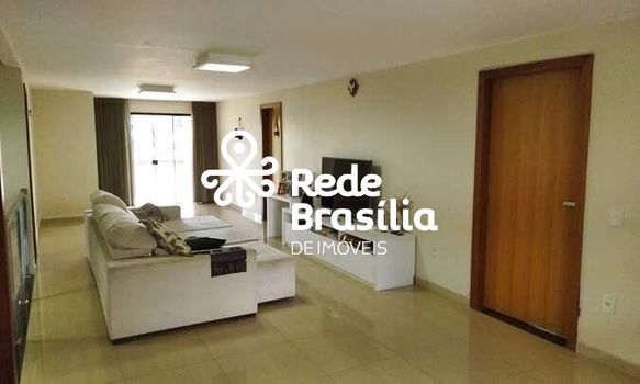 Foto 3 do(a) Casa em Condomínio de 4 quartos à venda em Setor Habitacional Arniqueira (Águas Claras), Brasília
