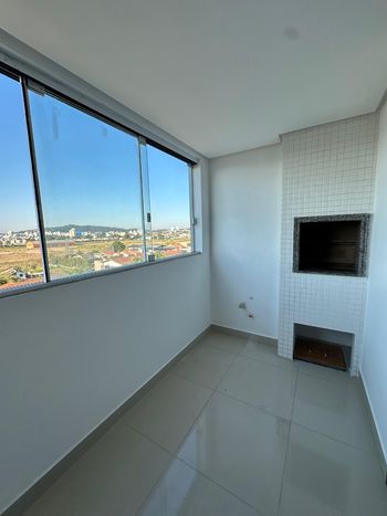 Foto 3 do(a) Apartamento de 3 quartos à venda em Milanese, Criciúma