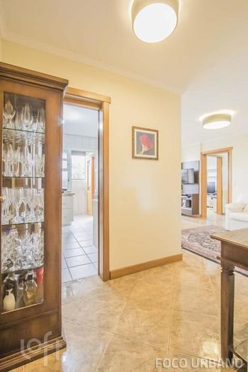 Foto 4 do(a) Apartamento de 3 quartos à venda em Medianeira, Porto Alegre
