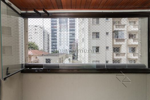 Foto 5 do(a) Apartamento de 3 quartos à venda em Vila Nova Conceição, São Paulo