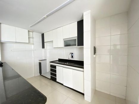 Foto 5 do(a) Apartamento de 3 quartos para alugar em Santo Antônio, Belo Horizonte