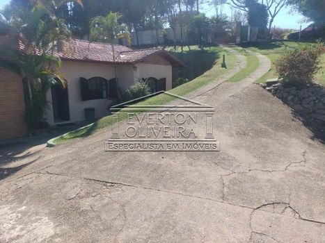 Foto 13 do(a) Fazenda / Sítio / Chácara de 4 quartos à venda em null, Igaratá