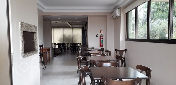 Foto 25 do(a) Apartamento de 2 quartos à venda em Petrópolis, Porto Alegre