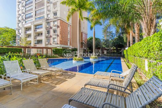 Foto 49 do(a) Apartamento de 3 quartos à venda em Passo da Areia, Porto Alegre