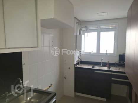 Foto 5 do(a) Apartamento de 3 quartos à venda em Jardim Carvalho, Porto Alegre