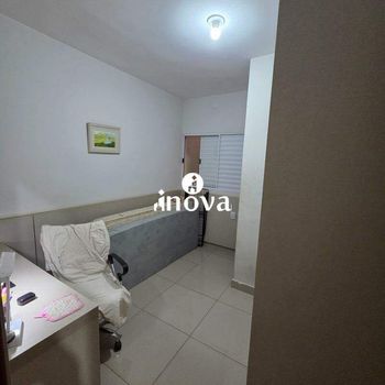 Foto 13 do(a) Apartamento de 3 quartos à venda em Vila Olímpica, Uberaba