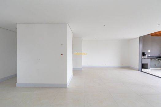 Foto 32 do(a) Apartamento de 3 quartos à venda em Batel, Curitiba