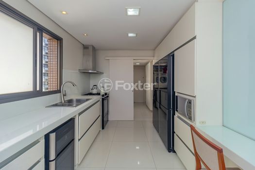 Foto 37 do(a) Apartamento de 3 quartos à venda em Bela Vista, Porto Alegre
