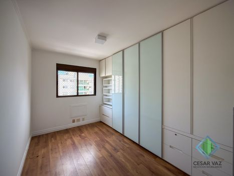 Foto 17 do(a) Apartamento de 3 quartos à venda em Itacorubi, Florianópolis