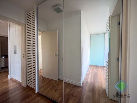 Foto 18 do(a) Apartamento de 3 quartos à venda em Itacorubi, Florianópolis