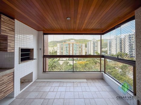 Foto 4 do(a) Apartamento de 3 quartos à venda em Itacorubi, Florianópolis