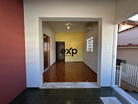 Foto 9 do(a) Casa de 2 quartos para alugar em Vila Expedicionários Cruzeirenses, Cruzeiro