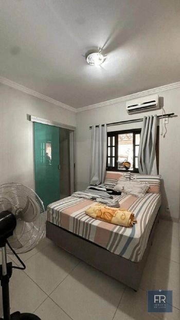 Foto 7 do(a) Casa de 4 quartos à venda em Jardim Patrícia, Uberlândia