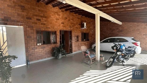 Foto 8 do(a) Casa de 4 quartos à venda em Jardim Patrícia, Uberlândia