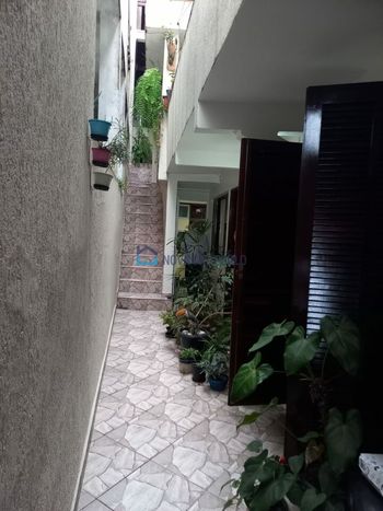 Foto 28 do(a) Casa de 5 quartos à venda em Jardim Itacolomi, São Paulo