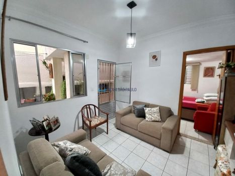 Foto 2 do(a) Casa de 5 quartos à venda em Jardim Itacolomi, São Paulo