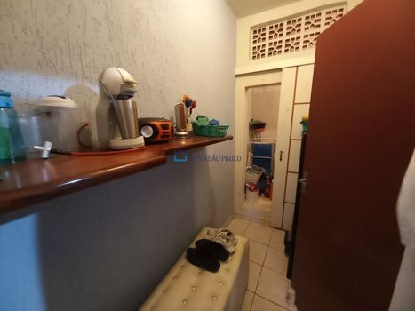 Foto 29 do(a) Casa de 5 quartos à venda em Jardim Itacolomi, São Paulo