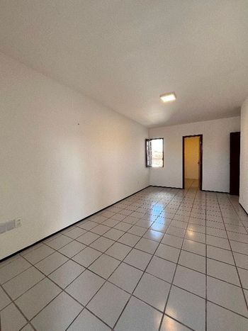 Foto 4 do(a) Casa de 4 quartos à venda em Edson Queiroz, Fortaleza