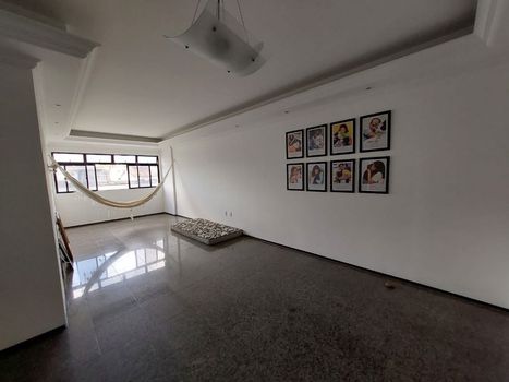 Foto 2 do(a) Apartamento de 3 quartos à venda em Tauape, Fortaleza