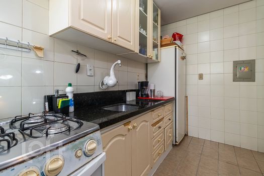 Foto 10 do(a) Apartamento de 1 quartos à venda em Glória, Porto Alegre
