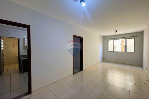 Foto 3 do(a) Apartamento de 2 quartos à venda em Vila São Lúcio, Botucatu