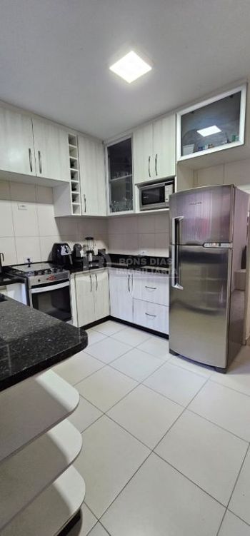 Foto 3 do(a) Casa de 2 quartos à venda em Jardim Três Marias, São Paulo