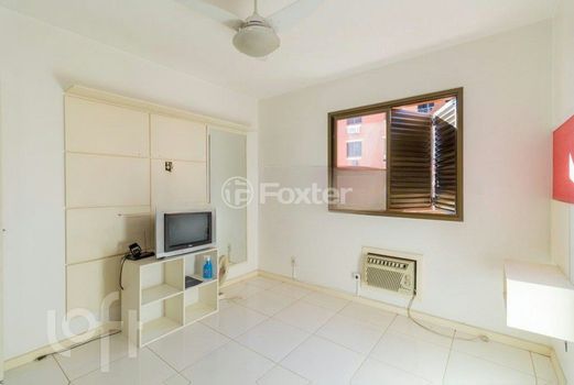Foto 14 do(a) Apartamento de 3 quartos à venda em Chácara das Pedras, Porto Alegre