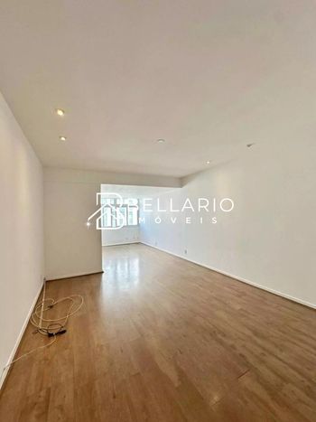 Foto 2 do(a) Apartamento de 4 quartos à venda em Leme, Rio de Janeiro