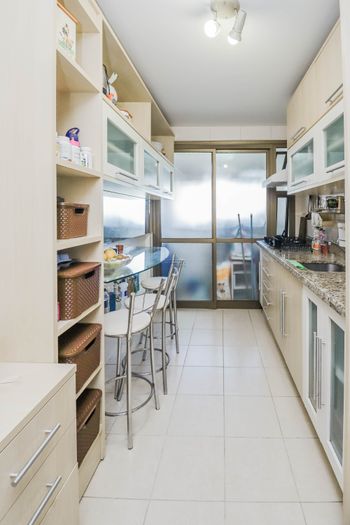 Foto 7 do(a) Apartamento de 3 quartos à venda em Santa Cecília, Porto Alegre