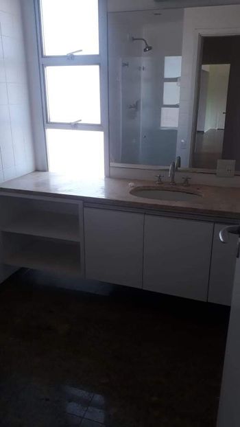 Foto 9 do(a) Apartamento de 3 quartos à venda em Vila Nova Conceição, São Paulo