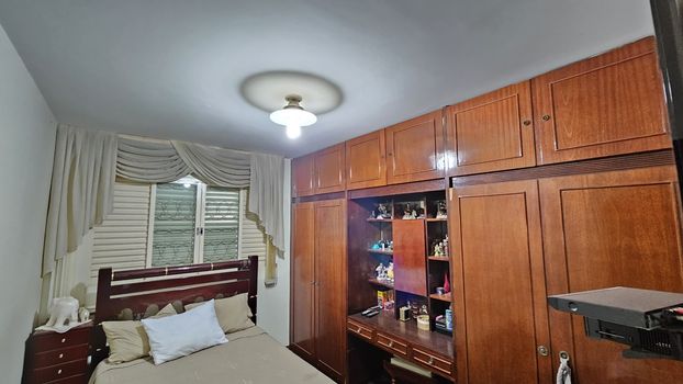 Foto 6 do(a) Casa de 3 quartos à venda em Setor Aeroporto, Goiânia
