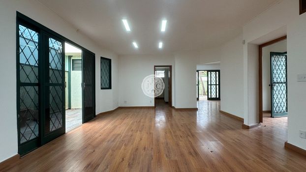 Foto 2 do(a) Casa de 5 quartos para alugar em Jardim São Luiz, Ribeirão Preto